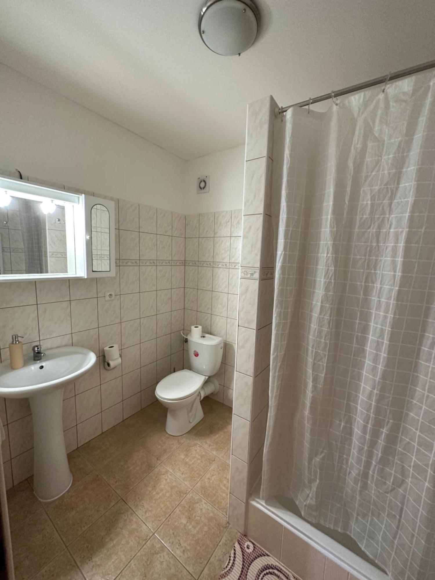 Penzion Vinařský dům PÁLAVA Strachotin Exterior foto