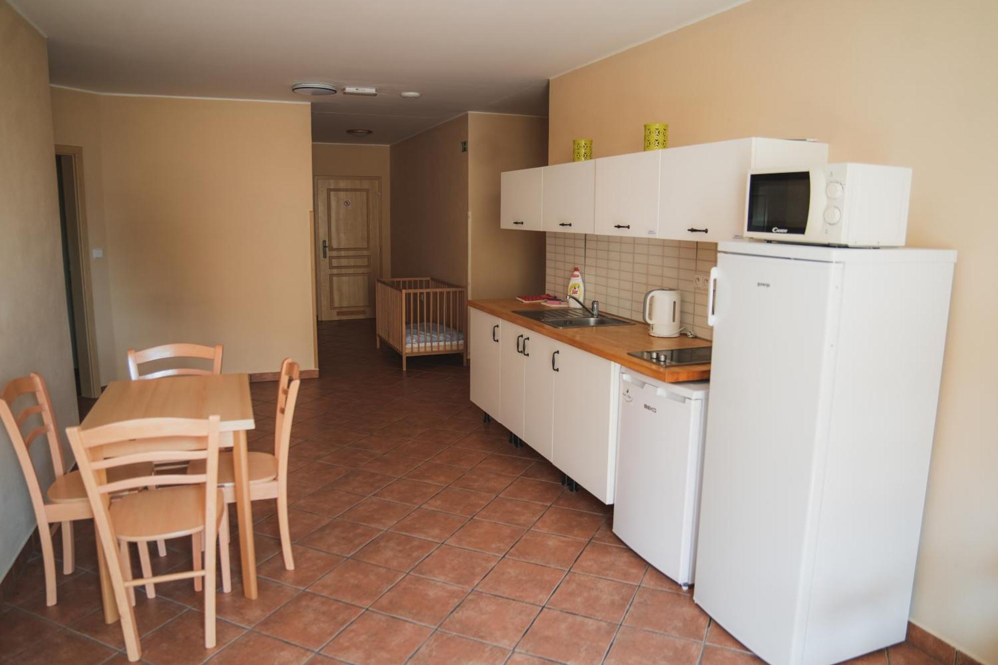 Penzion Vinařský dům PÁLAVA Strachotin Exterior foto