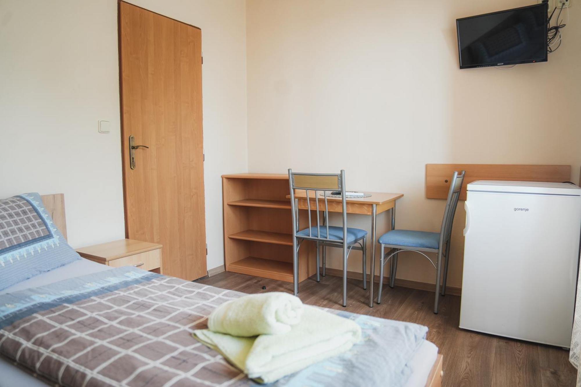 Penzion Vinařský dům PÁLAVA Strachotin Exterior foto